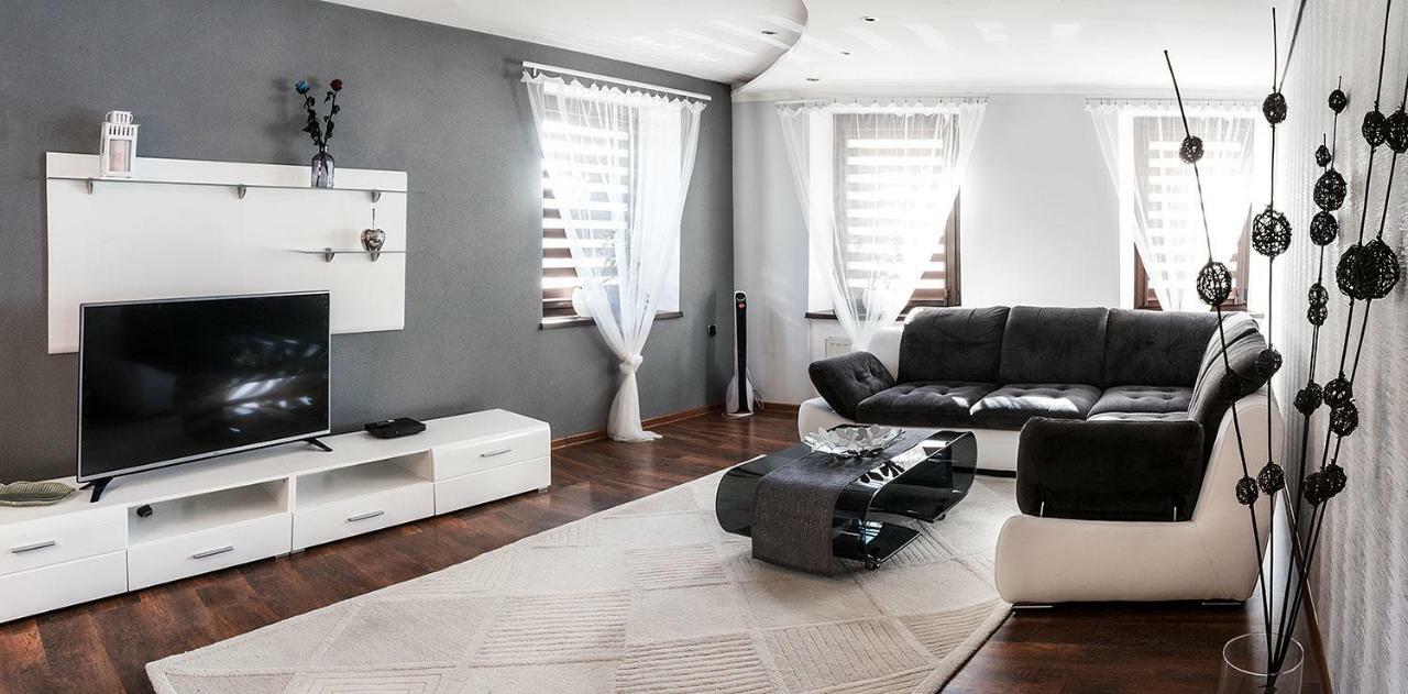 Apartament Alan Apartment โควอตสโก ภายนอก รูปภาพ
